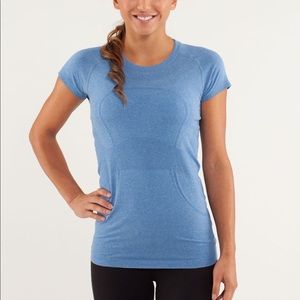 Lulu Lemon Swiftly Tech short sleeve size 4